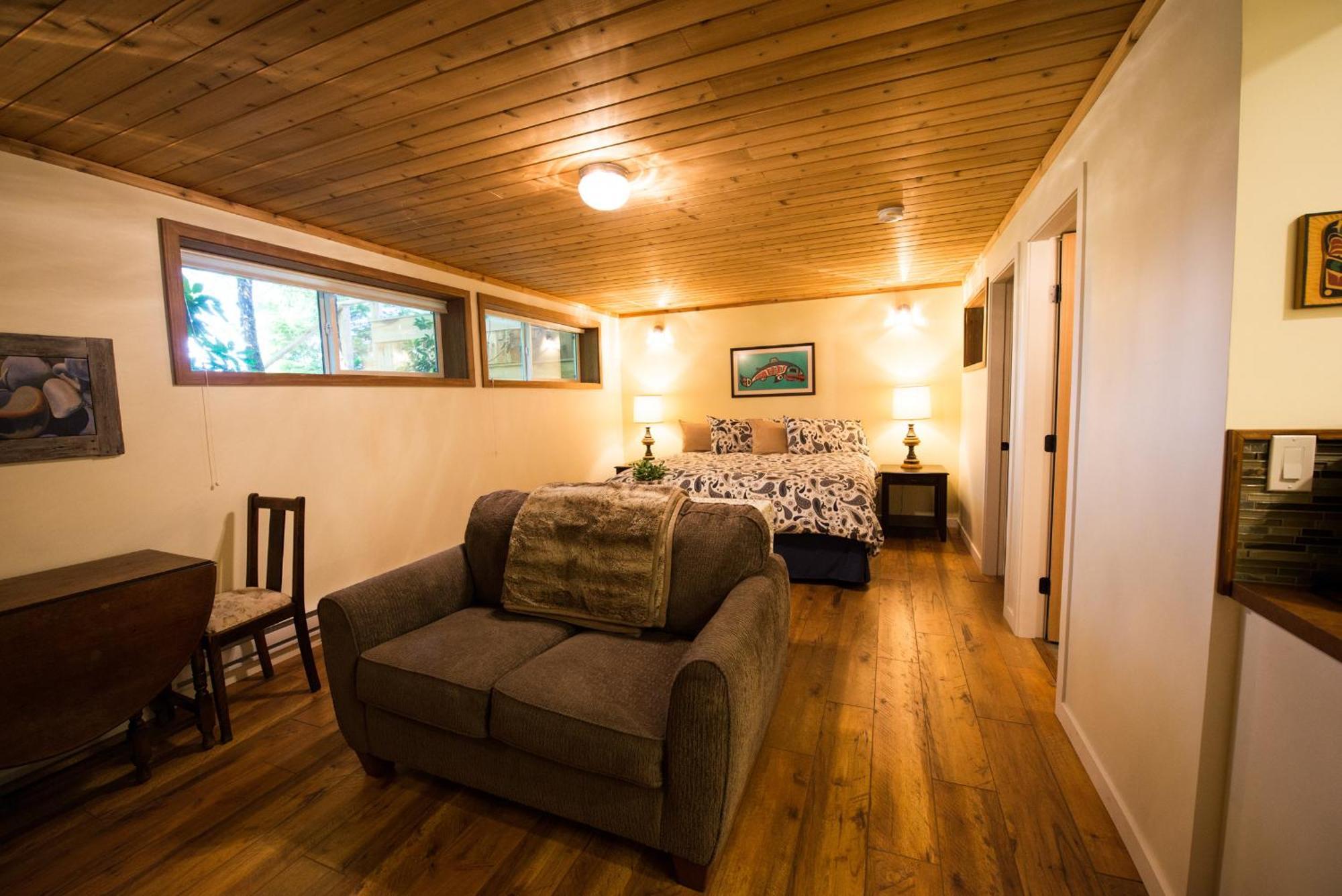 Skeena River House Bed & Breakfast Terrace Dış mekan fotoğraf