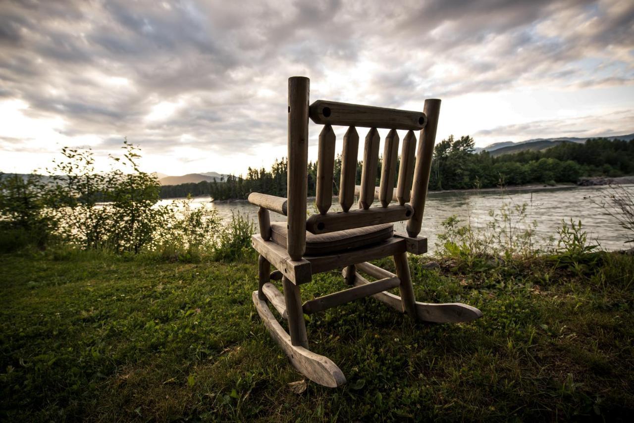 Skeena River House Bed & Breakfast Terrace Dış mekan fotoğraf