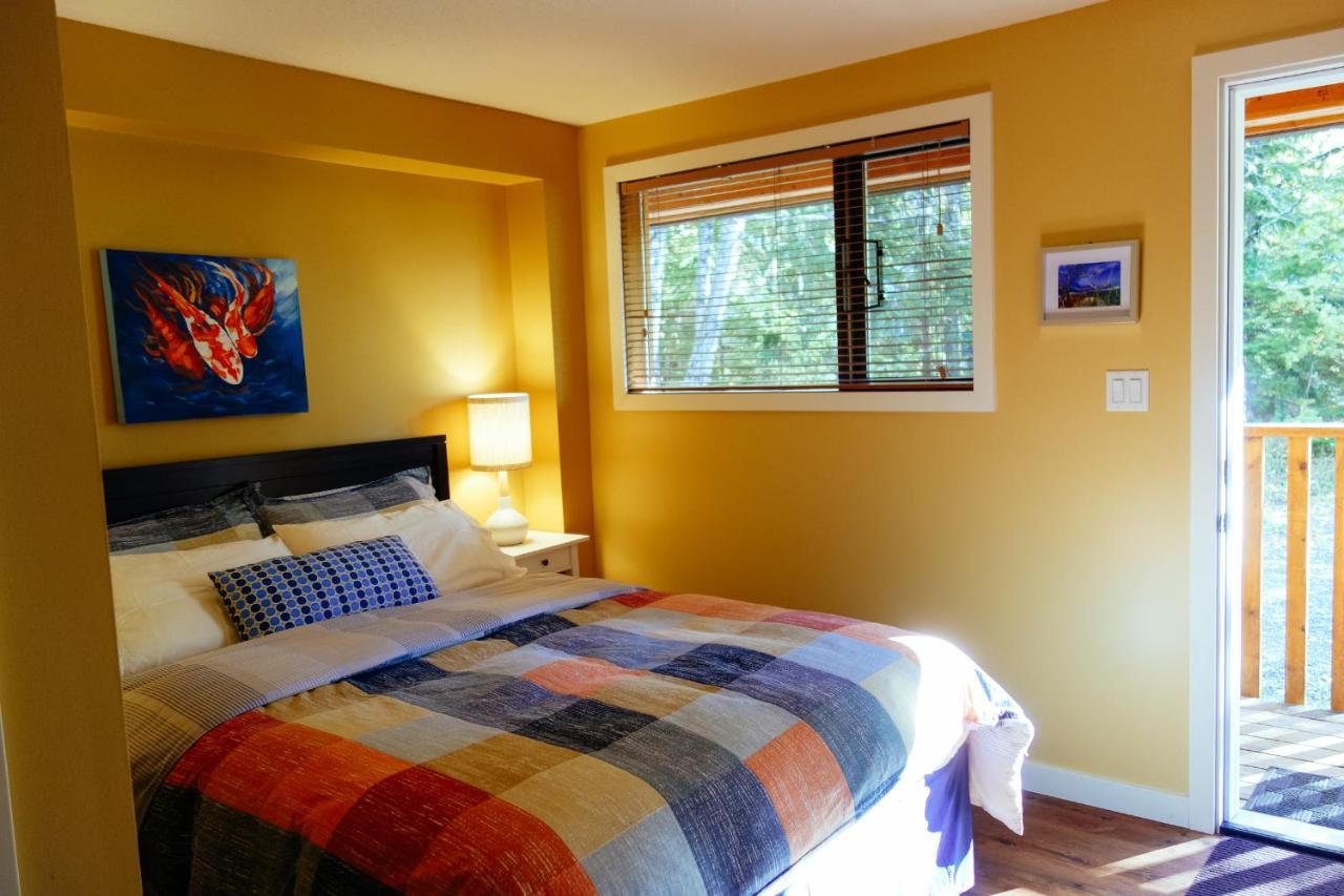 Skeena River House Bed & Breakfast Terrace Dış mekan fotoğraf