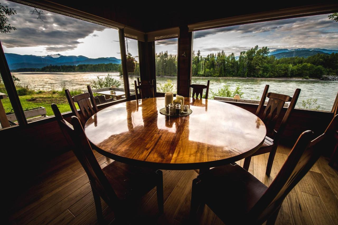 Skeena River House Bed & Breakfast Terrace Dış mekan fotoğraf